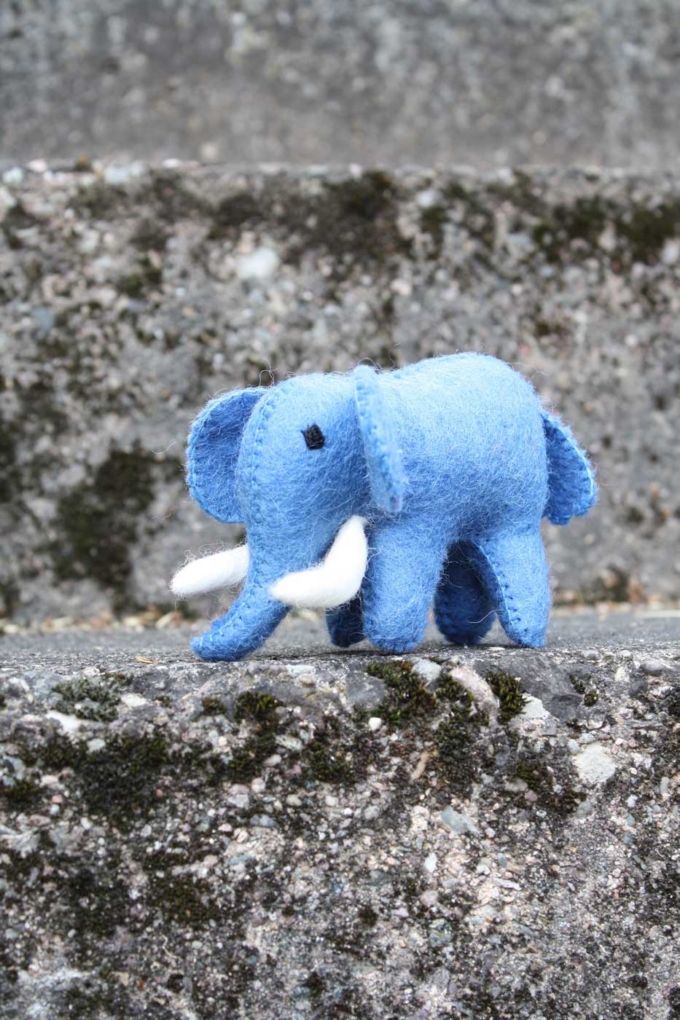 kleiner gefilzter ELEFANT | Blau