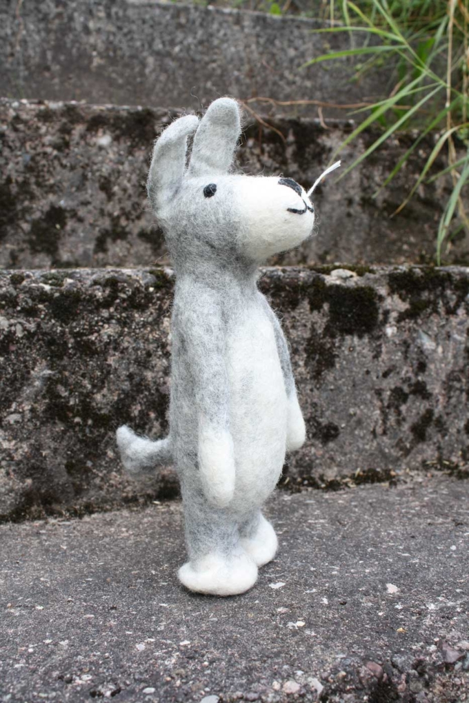 Großer gefilzter HASE HERRMANN – Bild 3