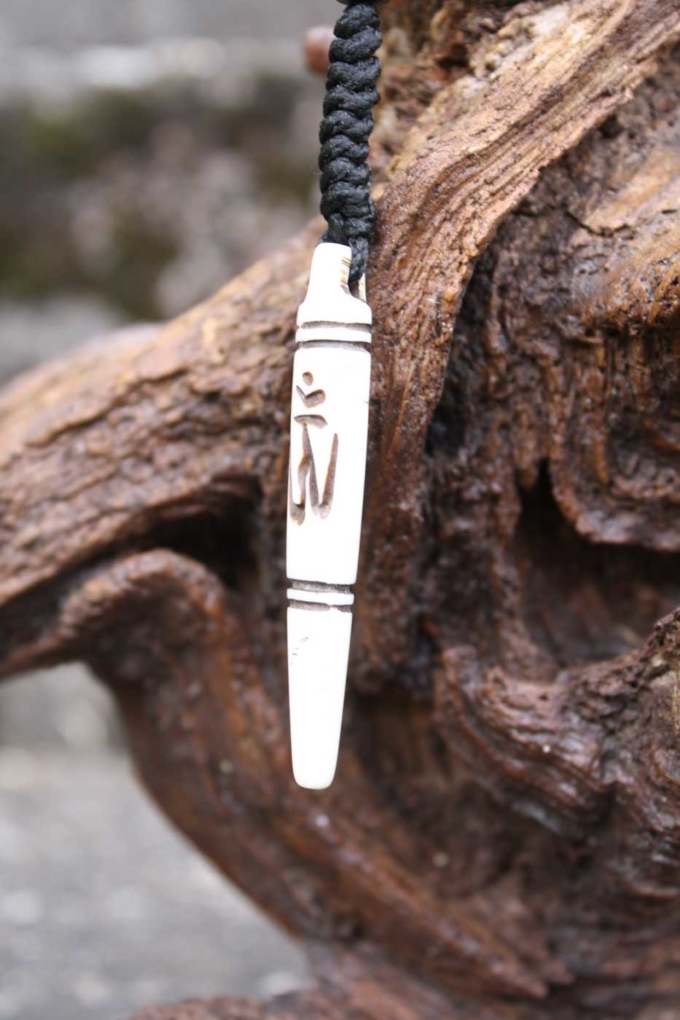 Schlüsselanhänger TIBETAN OM aus Horn  Natur – Bild 2