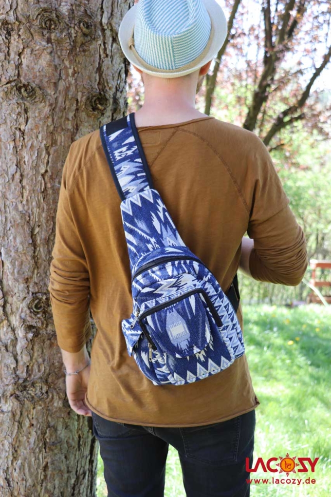Crossbody Bag KAYA Unisex blau | weiss – Bild 2