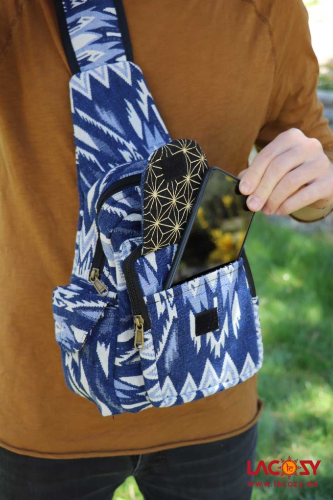 Crossbody Bag KAYA Unisex blau | weiss – Bild 3