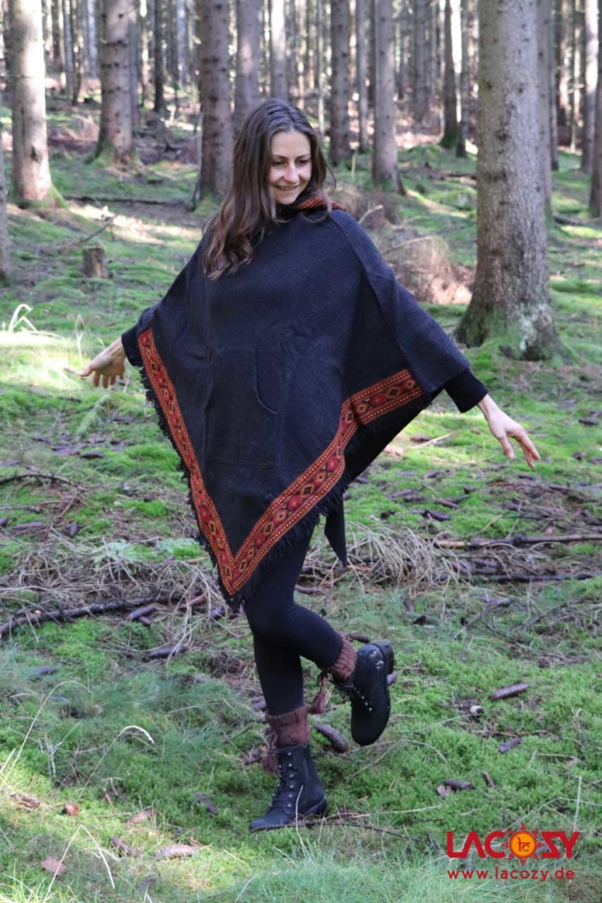 Warmer Poncho MARA Zipfelkapuze | SCHWARZ