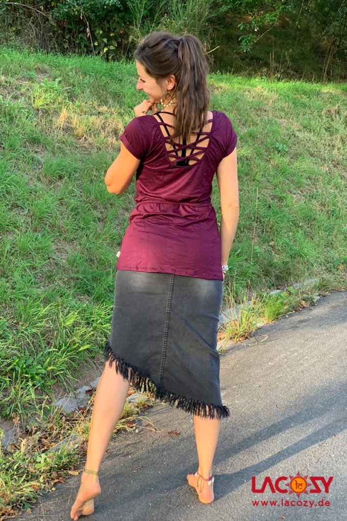Langes T-Shirt LEYLA mit offenem Rücken Pflaume – Bild 3
