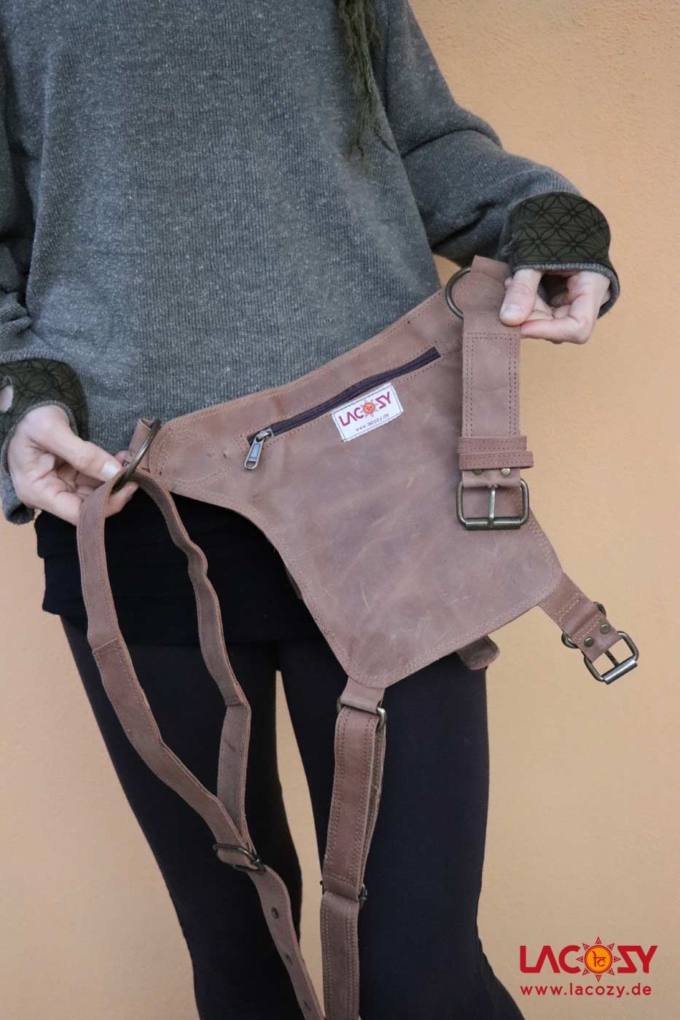Beintasche aus Leder KARMA Gürteltasche Unisex Natural | Gold – Bild 6