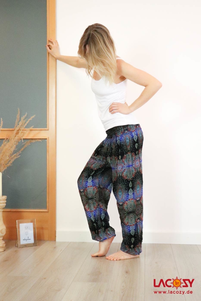 Luftige Pumphose mit Paisleymuster Yogahose Schwarz | Dunkelblau – Bild 4