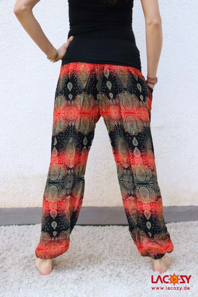 Bequeme Pumphose mit Paisleymuster Rot | Schwarz – Bild 3