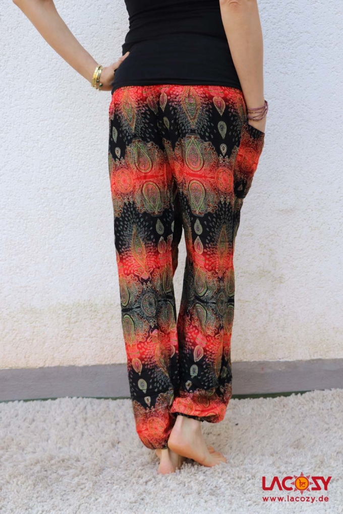 Bequeme Pumphose mit Paisleymuster Rot | Schwarz – Bild 4