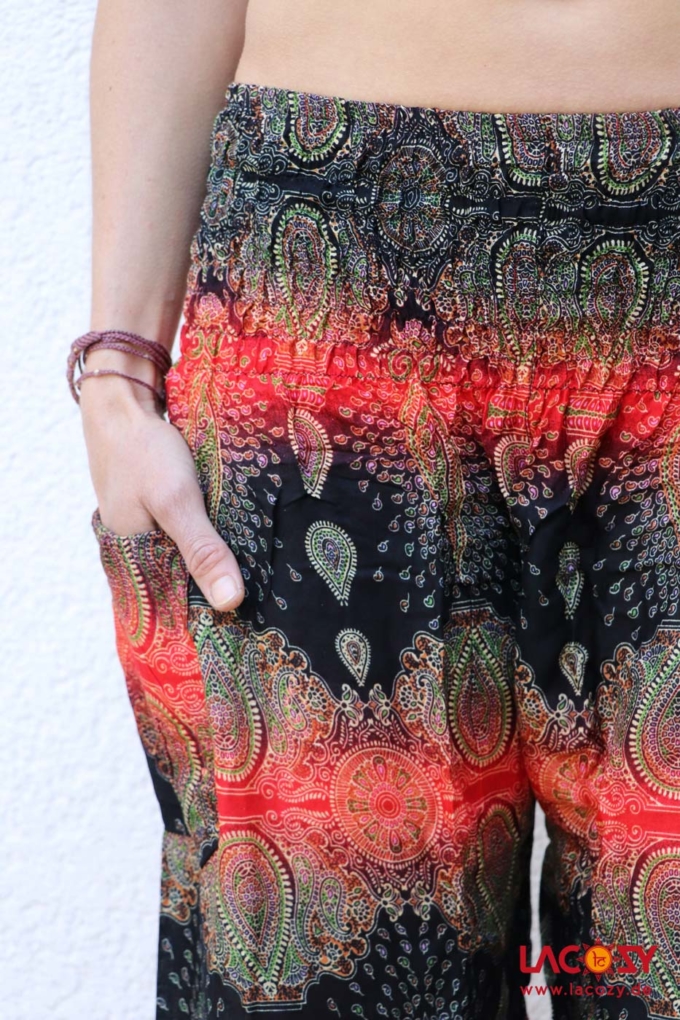 Bequeme Pumphose mit Paisleymuster Rot | Schwarz – Bild 5