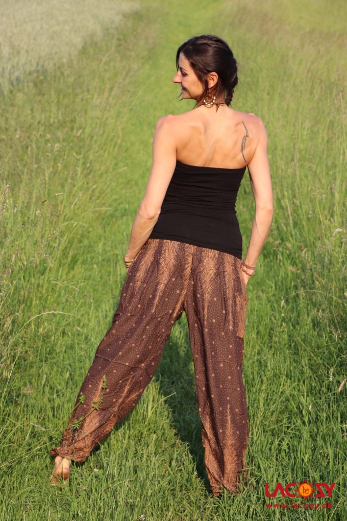 Pumphose Yogahose mit Federmuster / Braun – Bild 3