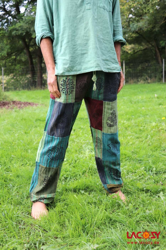 Freizeithose KAYLAH im Patchwork Design mit Blockdruck Grün | Petrol – Bild 5