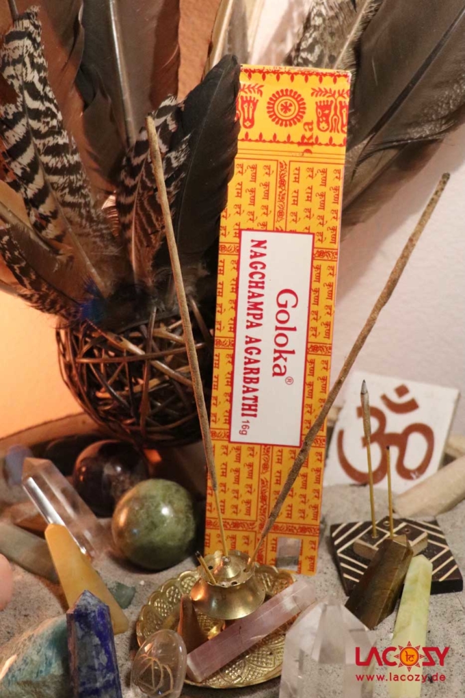 Nag Champa Räucherstäbchen von Goloka  -gelb-