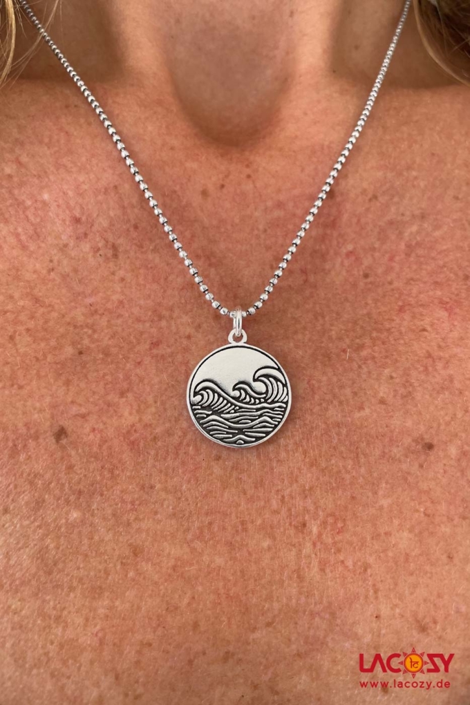WAVES Anhänger mit Kette  Silber