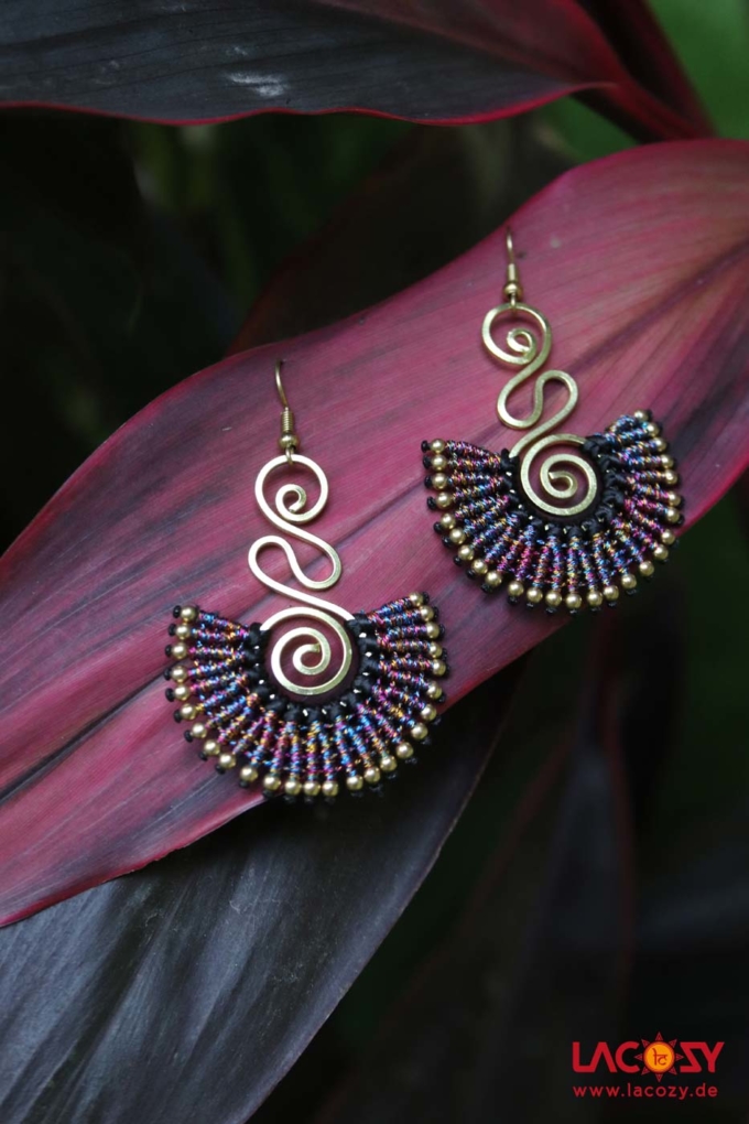 Ohrringe AMILY | Metallic Lila – Bild 3