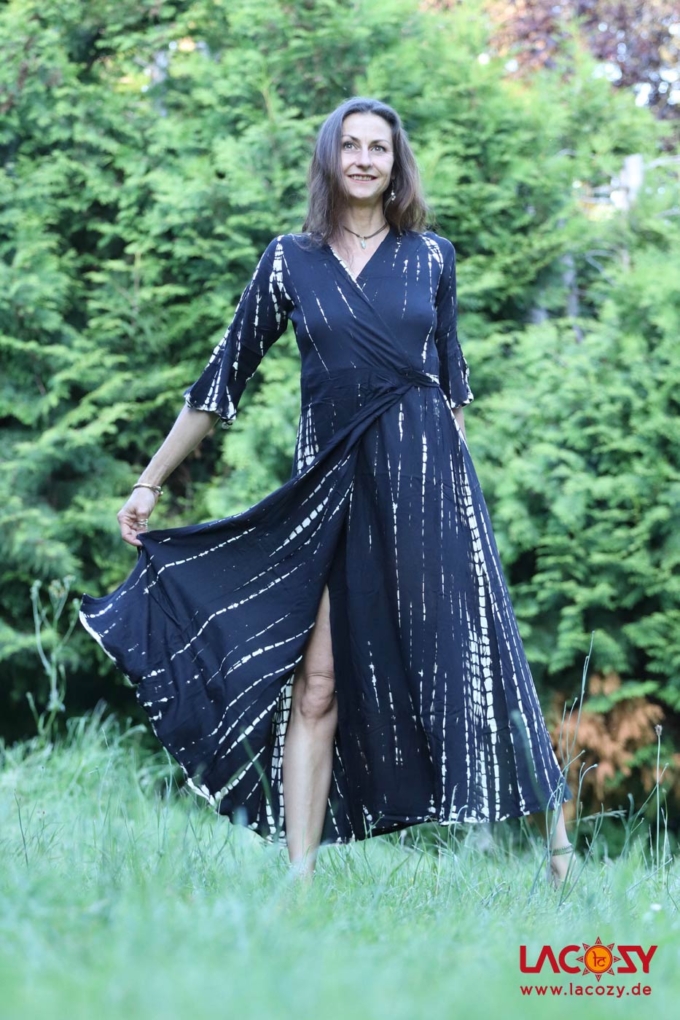 Langes Kimono Wickel Kleid im BATIK DESIGN