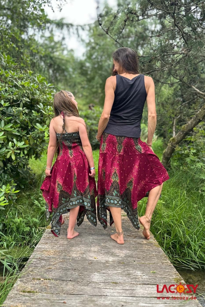 2-in-1: Sommerkleid und Zipfelrock PFAUENFEDER | Rot – Bild 2