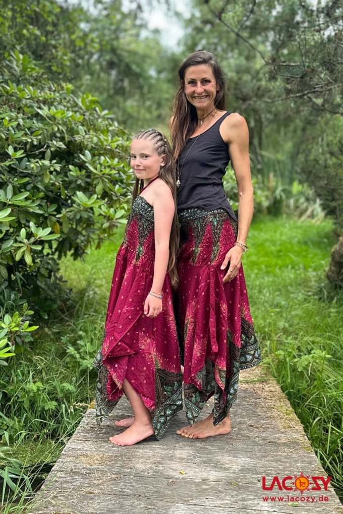 2-in-1: Sommerkleid und Zipfelrock PFAUENFEDER | Rot – Bild 4