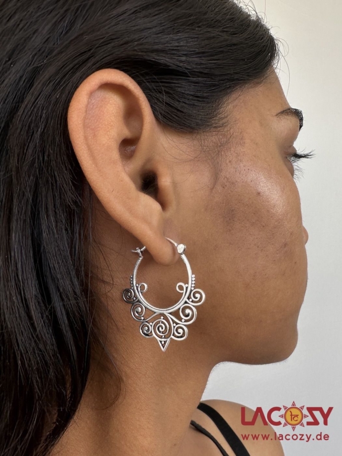 Versilberte Ohrhänger FAIRY mit verspielten Ornamenten