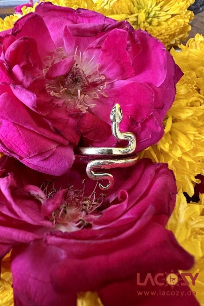 Schlangen Ring SERPENTINA  | Gold