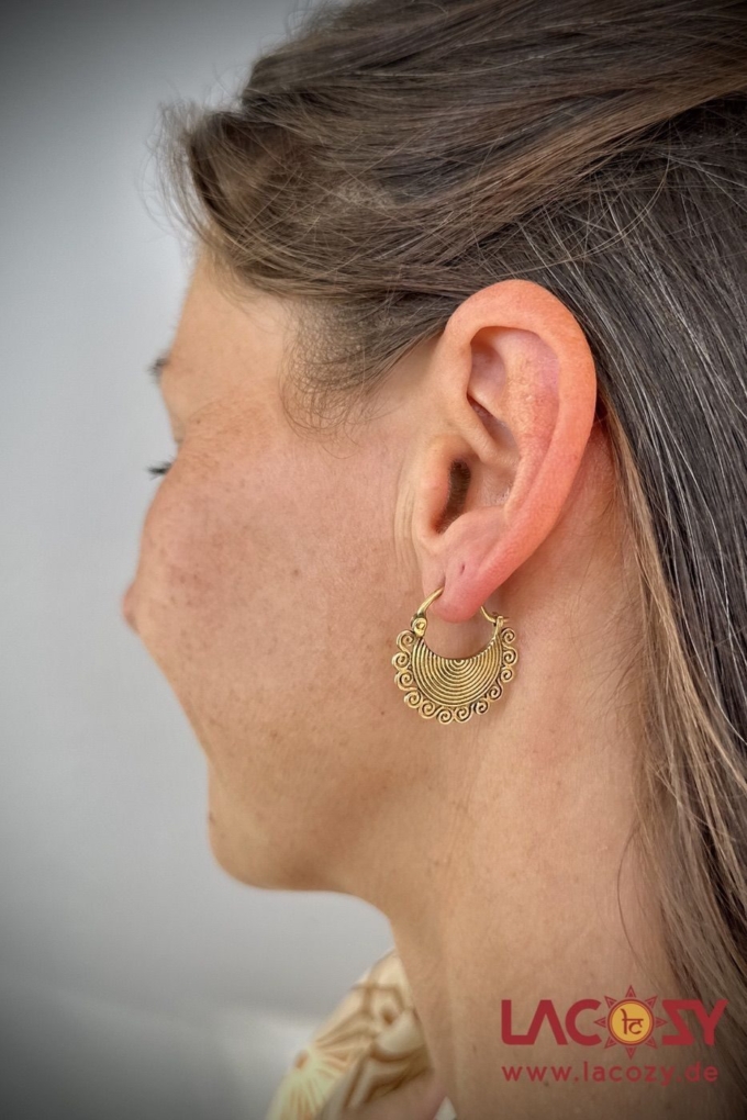 Kleine Tribal Kreolen mit Ornamenten | Gold – Bild 2