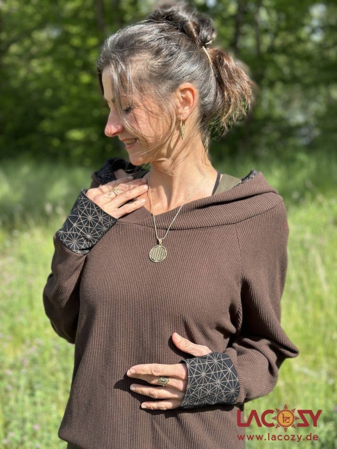 Lässiger Hoodie AYRI mit Lebensblume Print | BRAUN – Bild 4