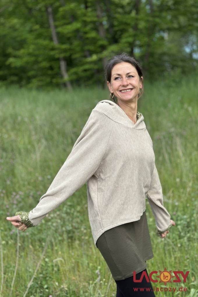 Lässiger Hoodie AYRI mit Lebensblume Print | CREME – Bild 5