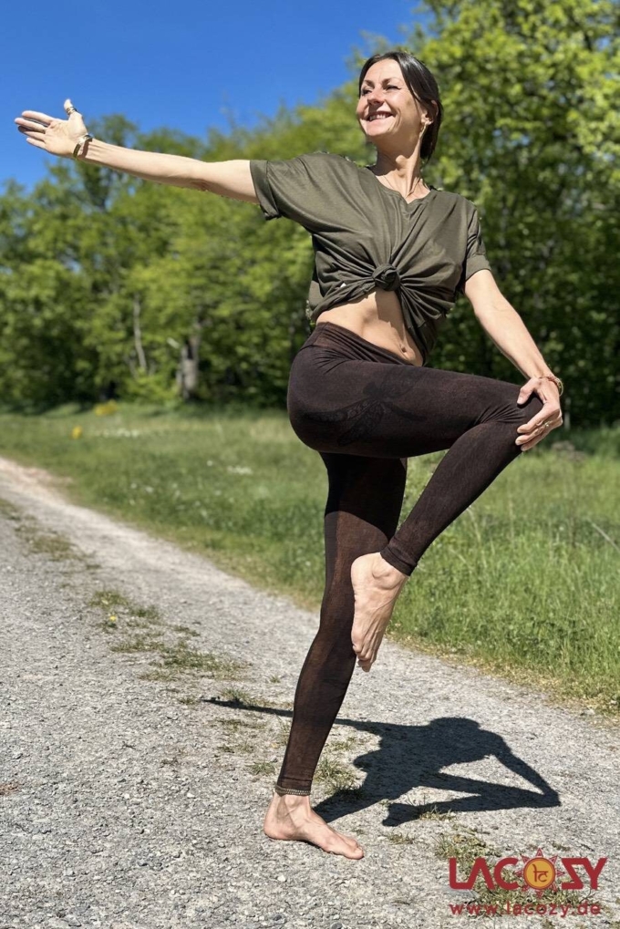 Weiches Basic T-Shirt FIA | Relaxed Yoga Shirt | Khaki – Bild 6