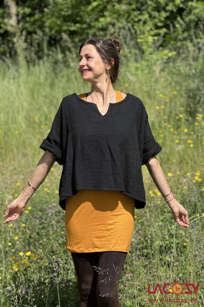 Weites Cropped Shirt ENNI aus Baumwolle | Schwarz – Bild 2