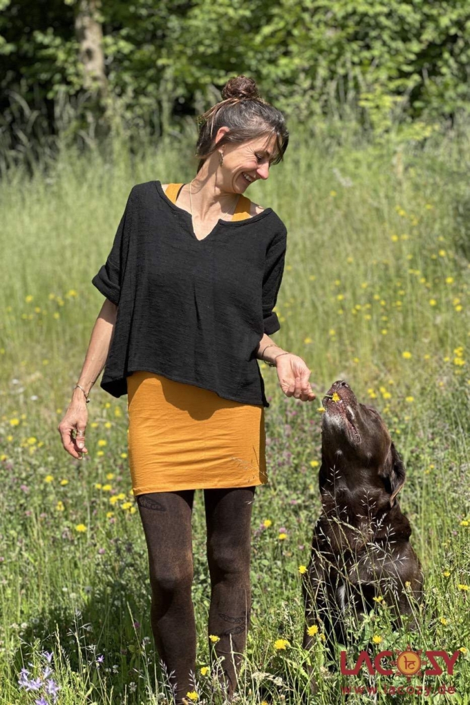 Weites Cropped Shirt ENNI aus Baumwolle | Schwarz – Bild 4