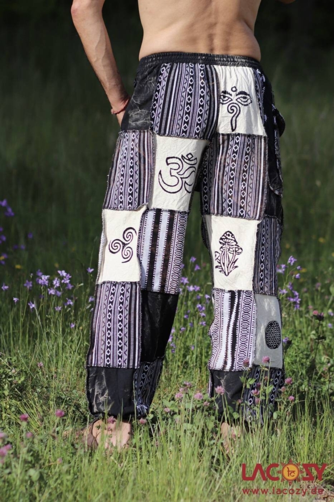 AYANI Patchwork Goahose mit Gürteltasche | Schwarz-Weiß – Bild 5