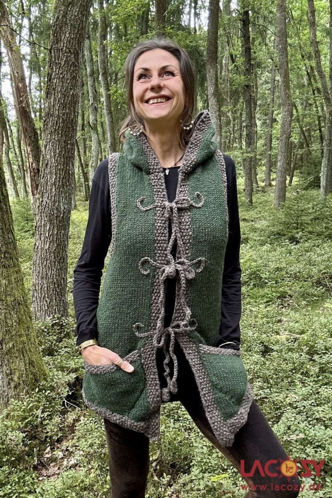 Strickweste | Pixie Weste SITHA aus Schurwolle | Waldgrün – Bild 6